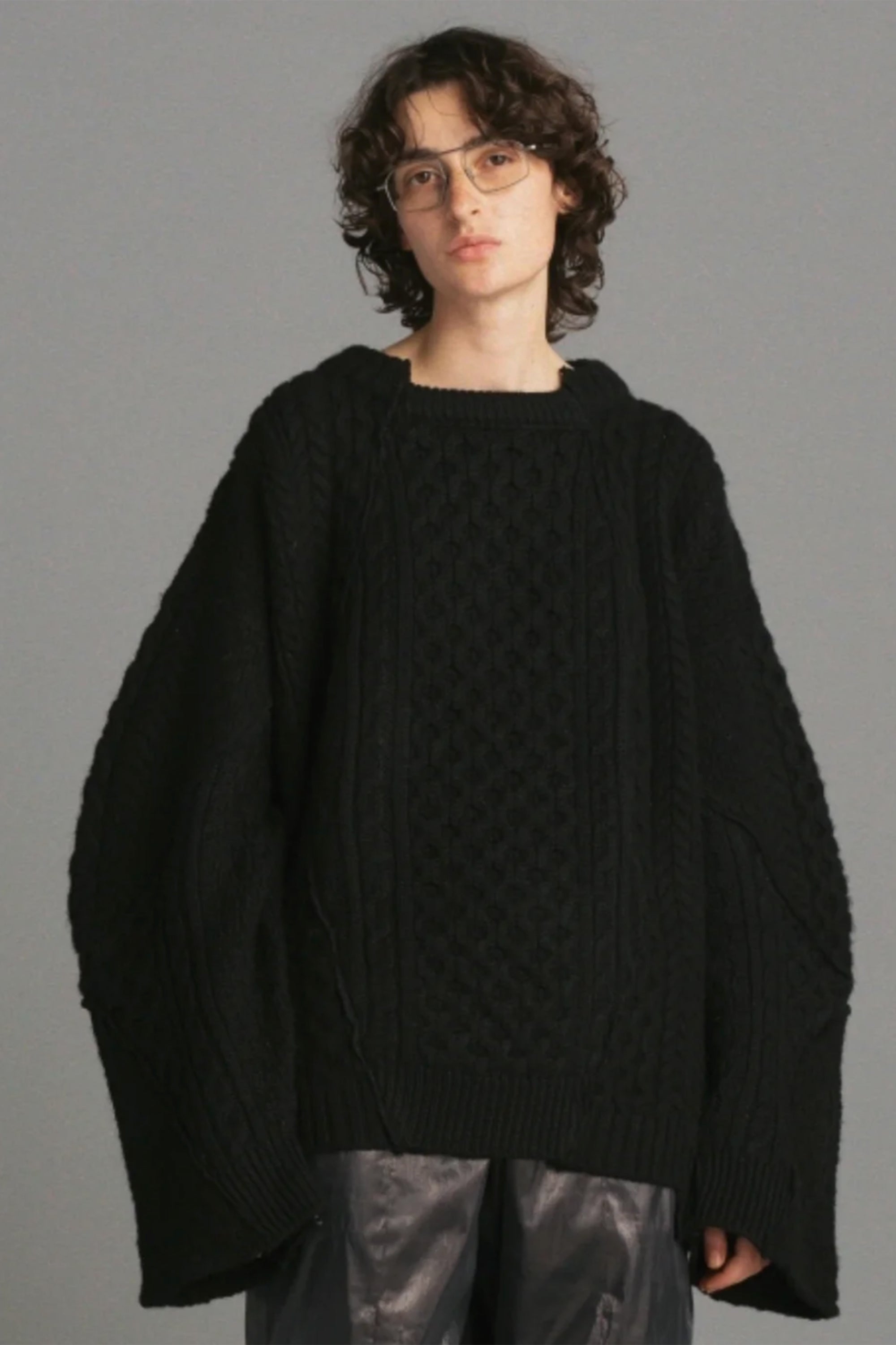 circa make track jacket cutback fisherman sweater -black-