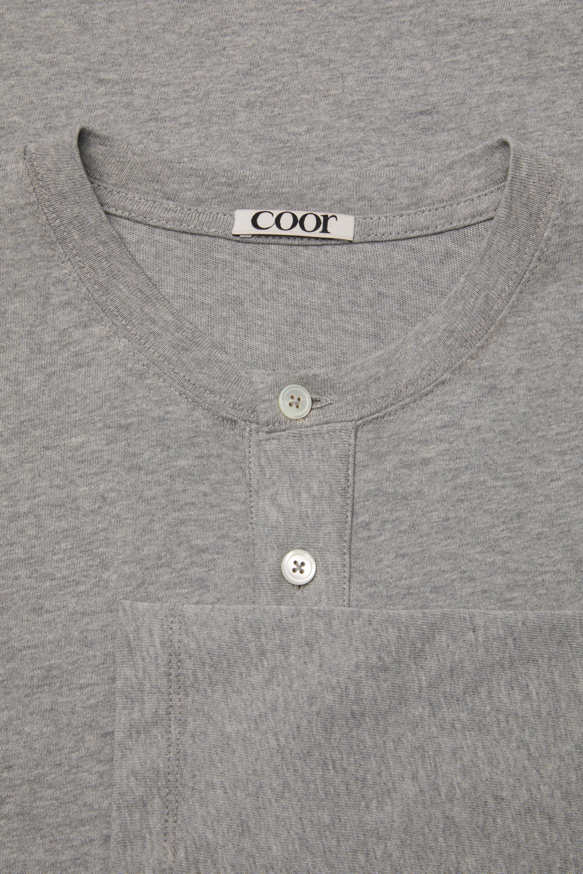 ONE-POCKET LONG SLEEVE HENLEY T-SHIRT