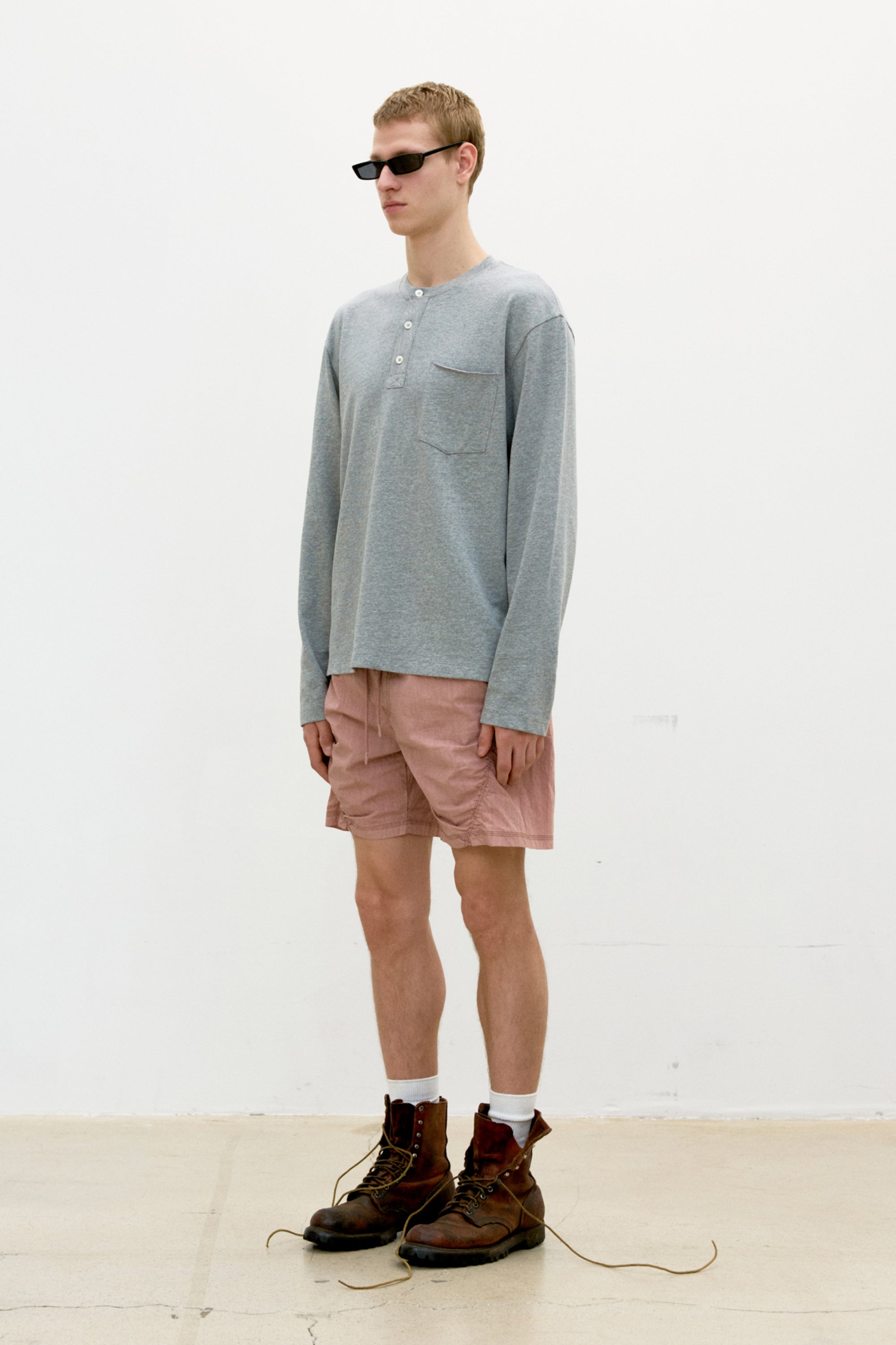ONE-POCKET LONG SLEEVE HENLEY T-SHIRT