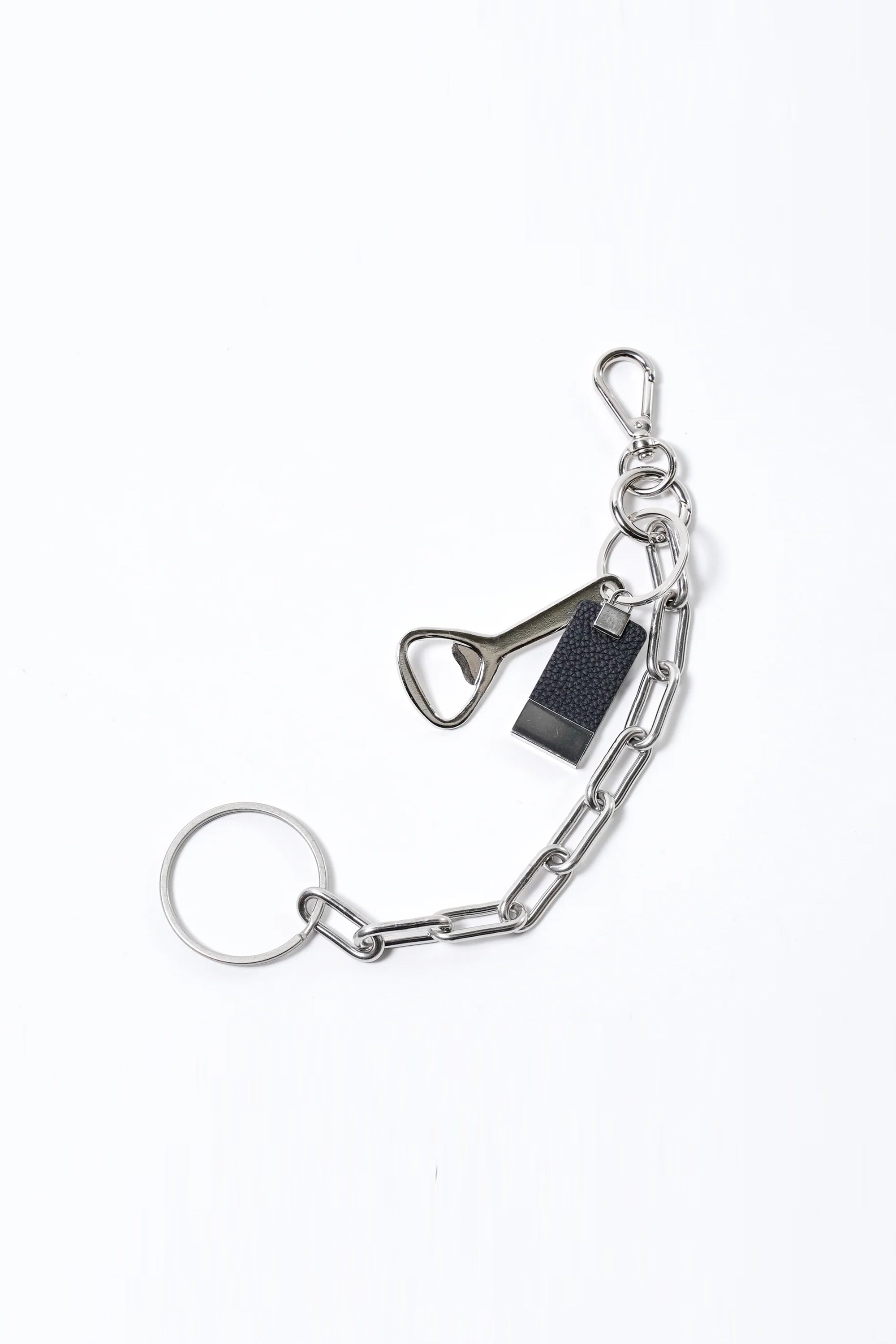 CRISTY POLICE CHAIN CHARM / DIPLO FJORD