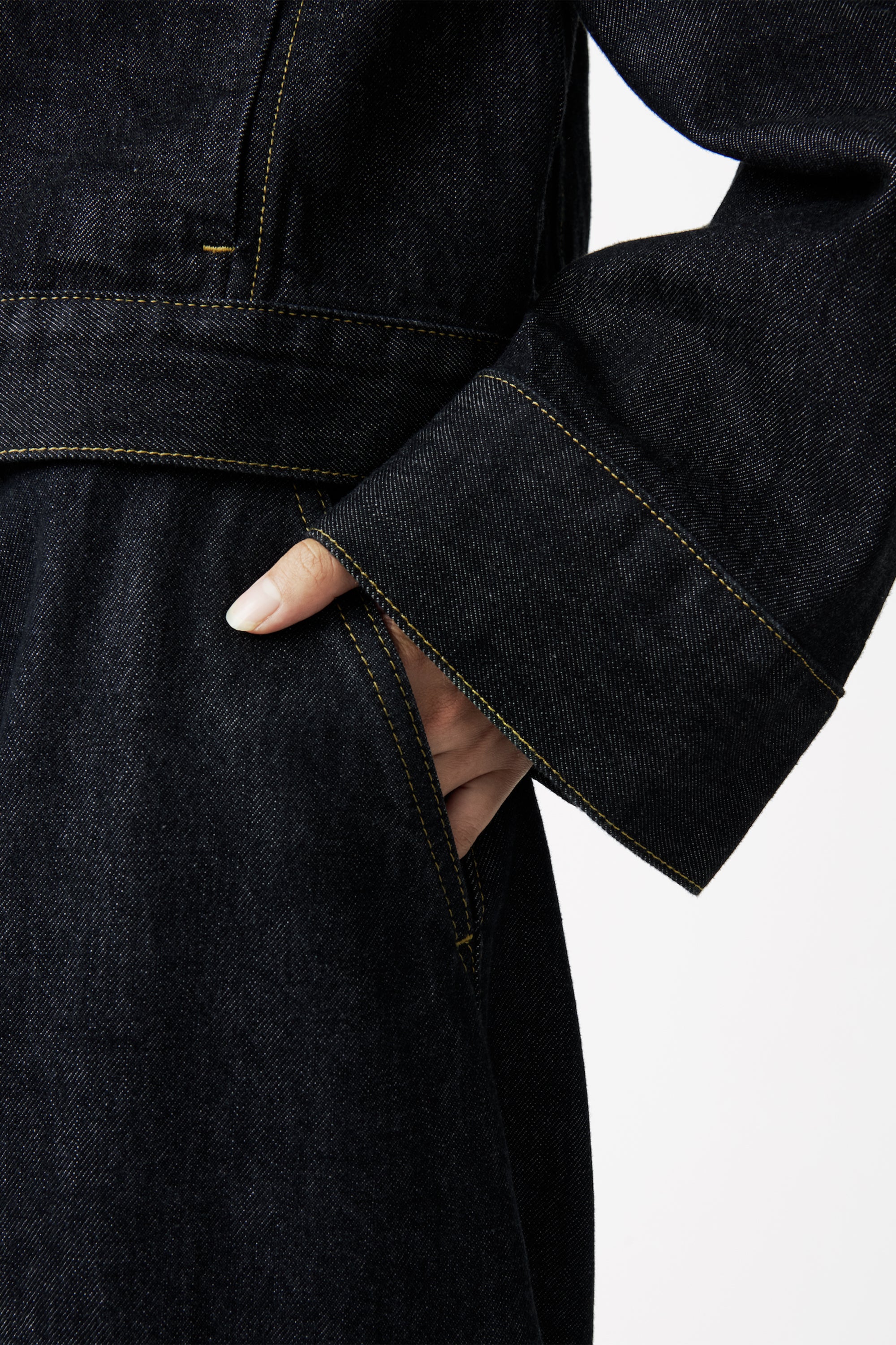 TAHOE ITALIAN DENIM JACKET IN BLACK