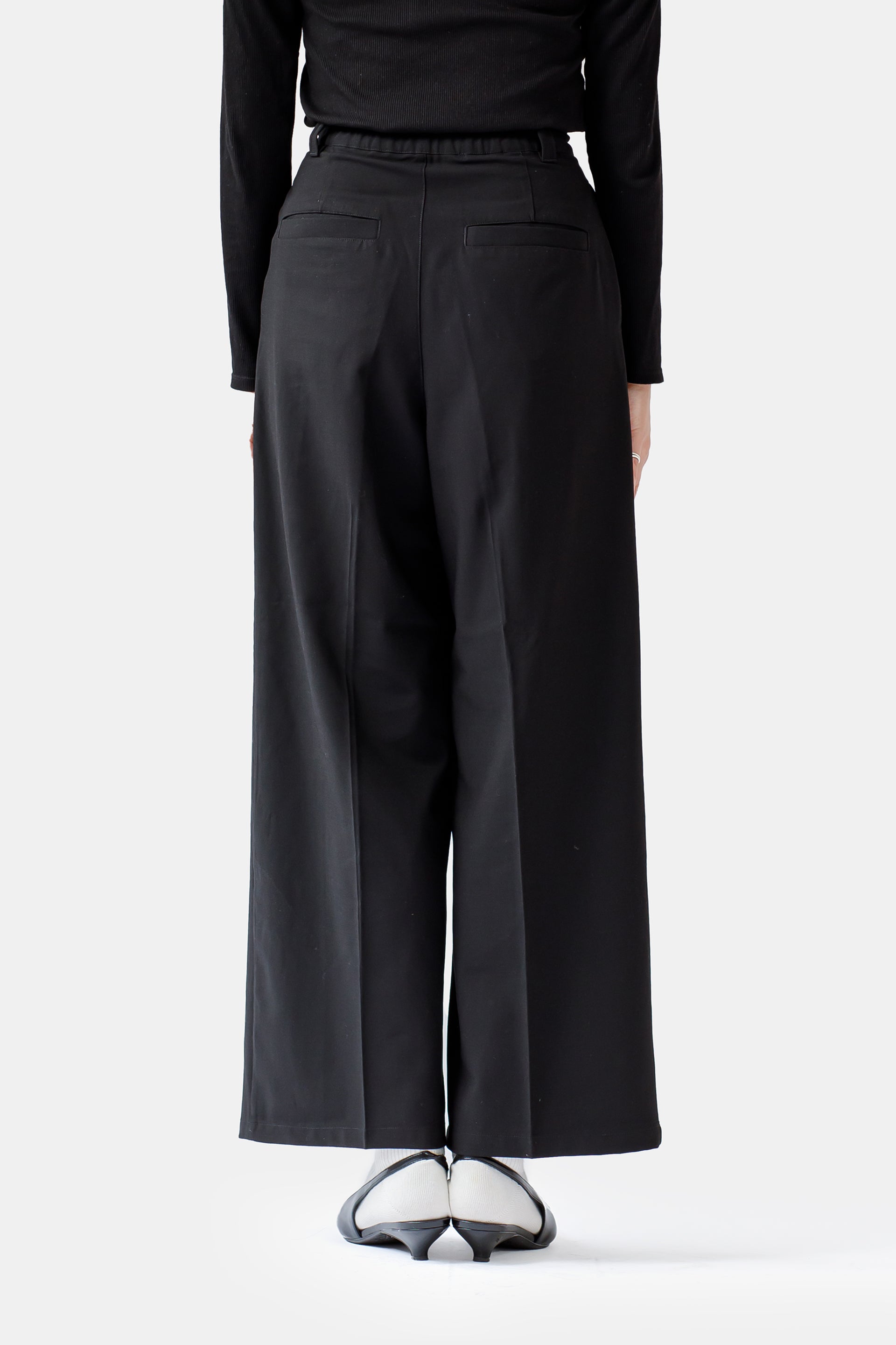 Tuck Wide Pants