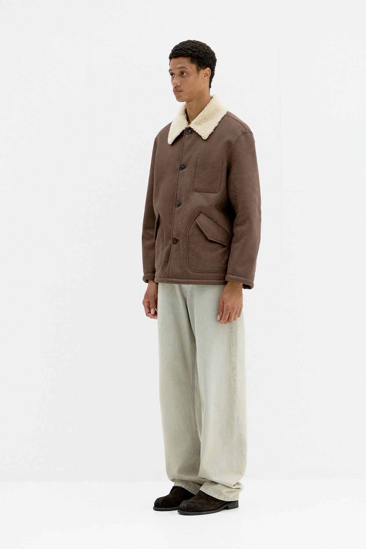 Linking binding fake shearling half coat (Brown)
