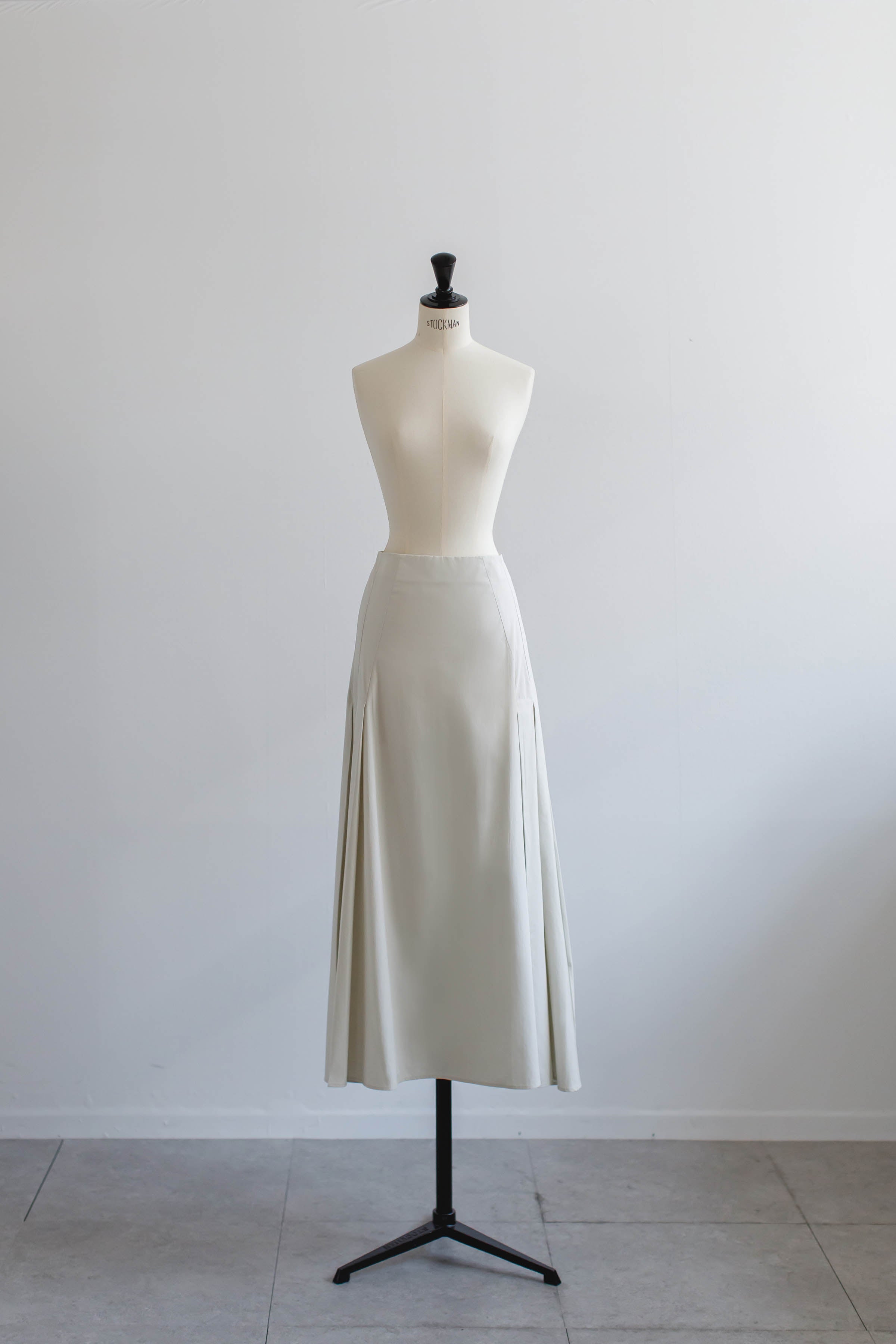 MULTI PLEAT SKIRT