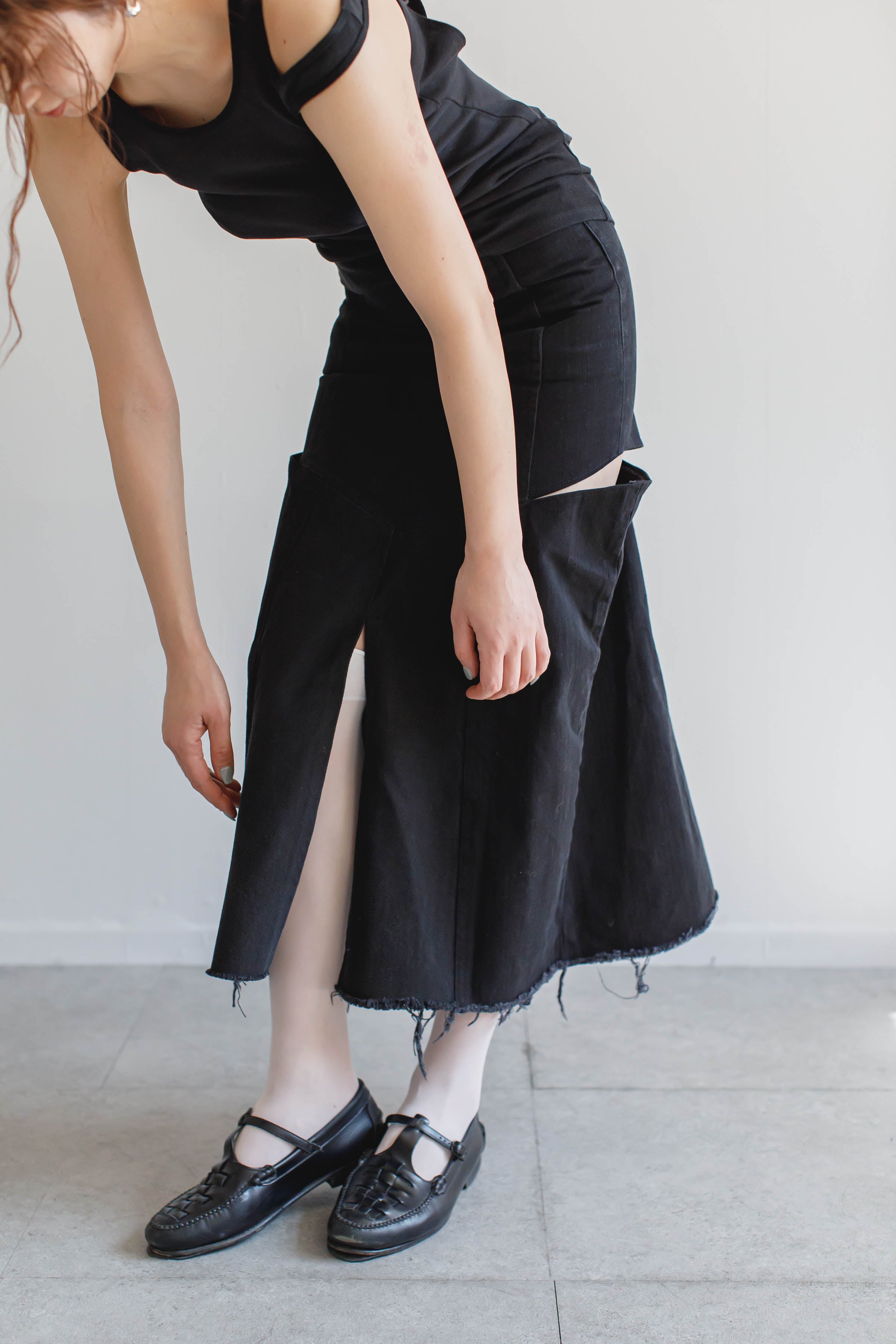 〔77circa〕circa make four cutback bias slit denim skirt