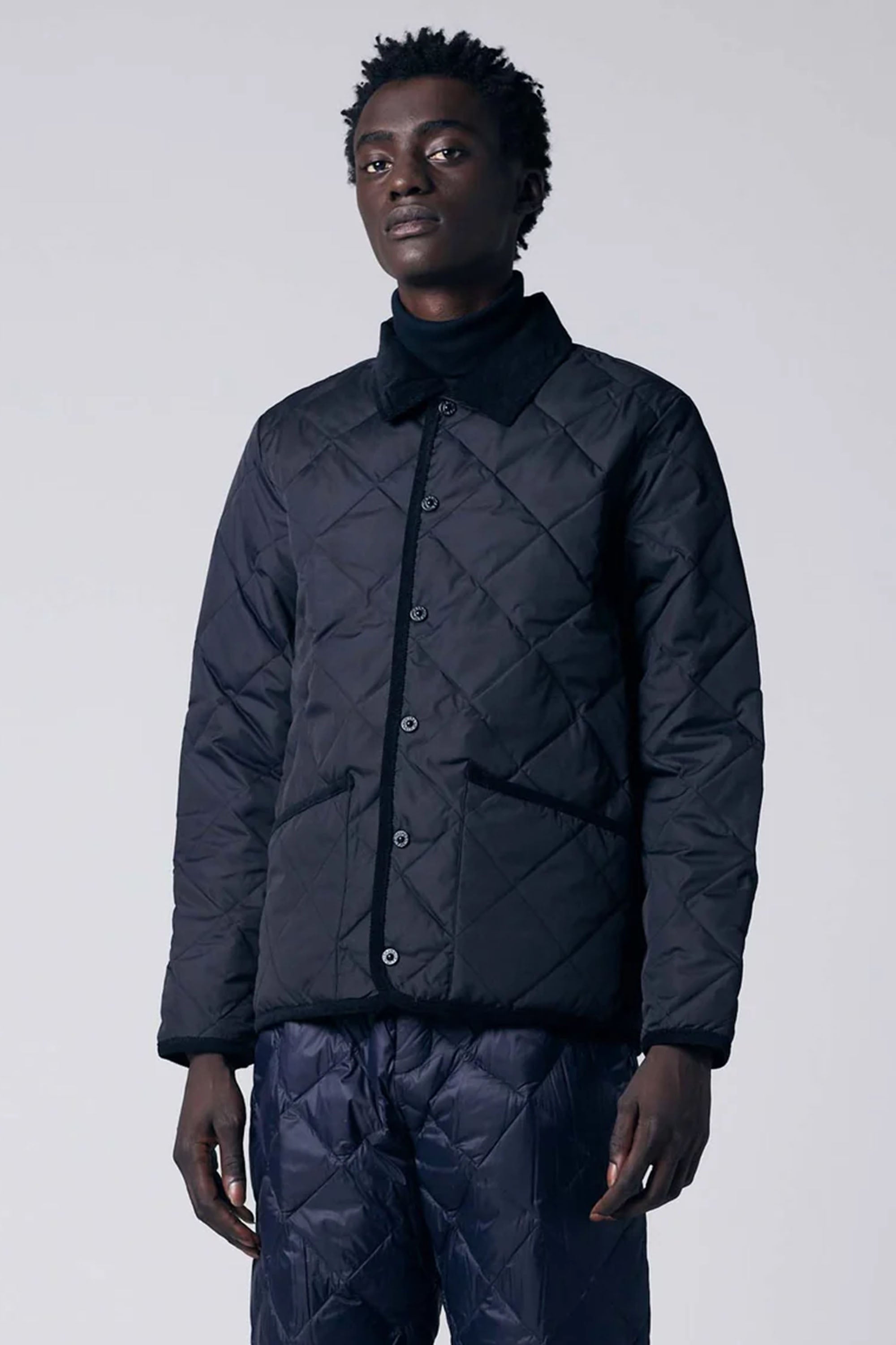 CITY "PIPING COLLAR" DOWN CARDIGAN