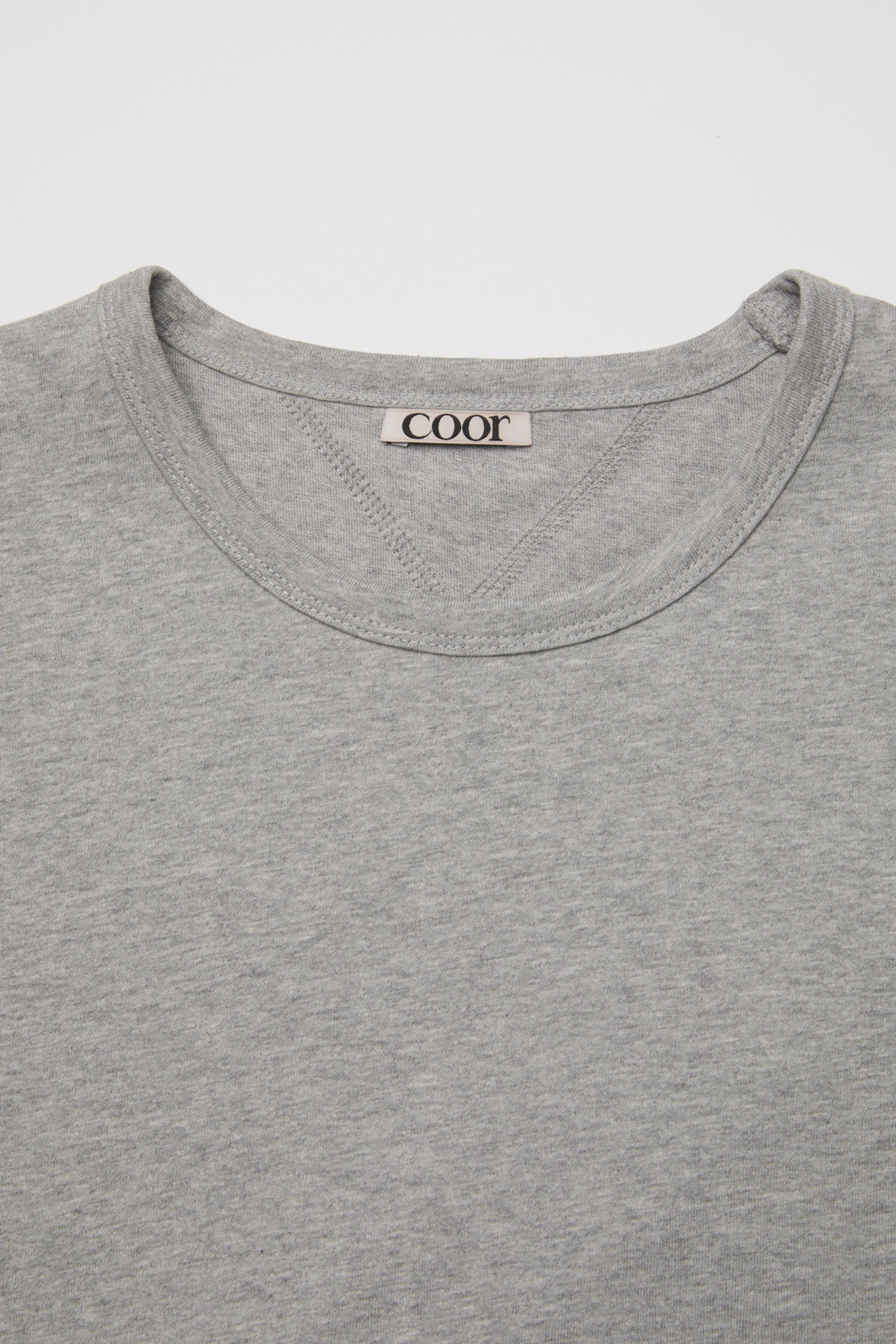 CHAIN STITCH POINTED CROP T-SHIRT