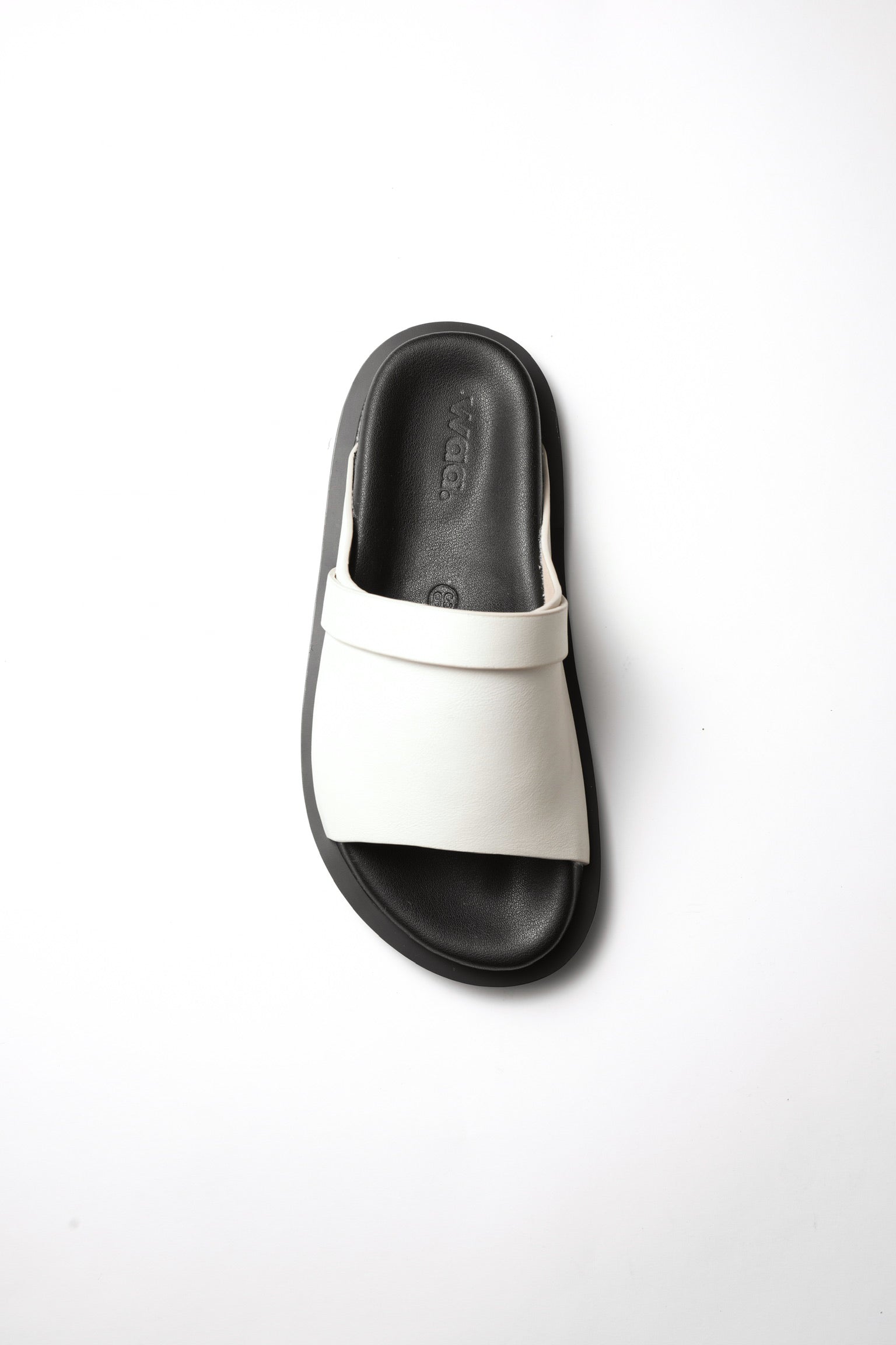 〔waa.studios〕BUN SANDALS