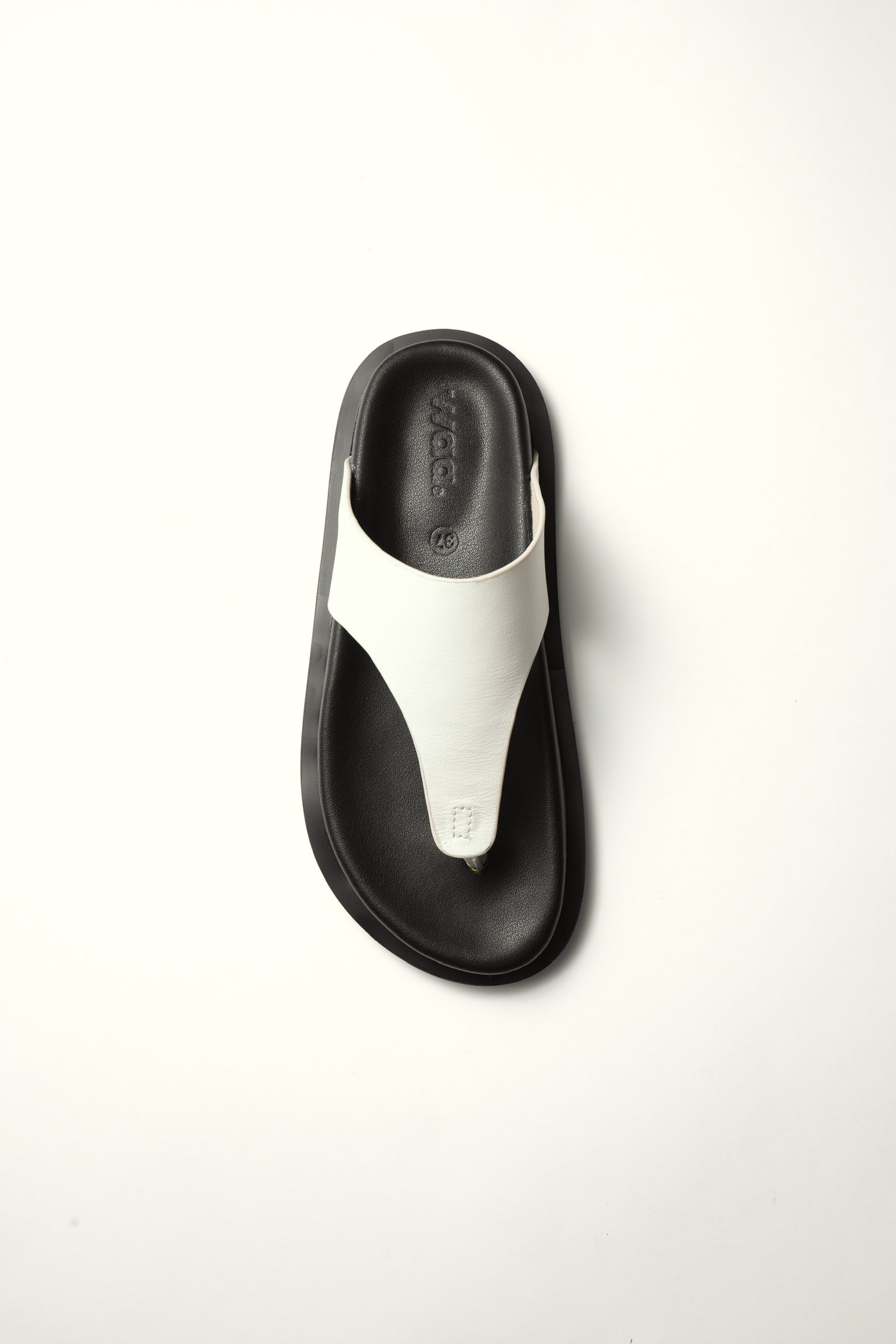 KEO SANDALS