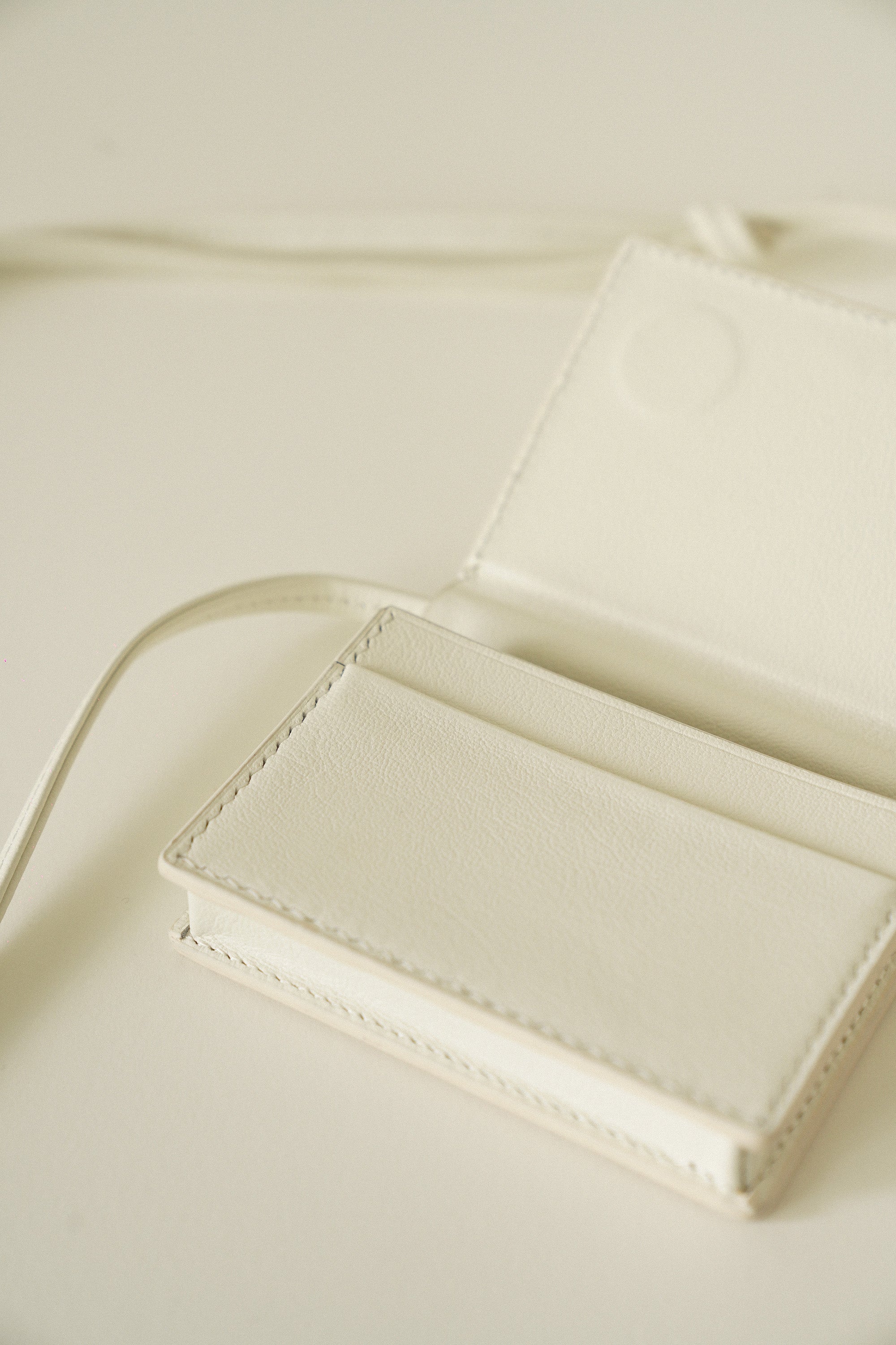 〔waa.studios〕TINI BAG