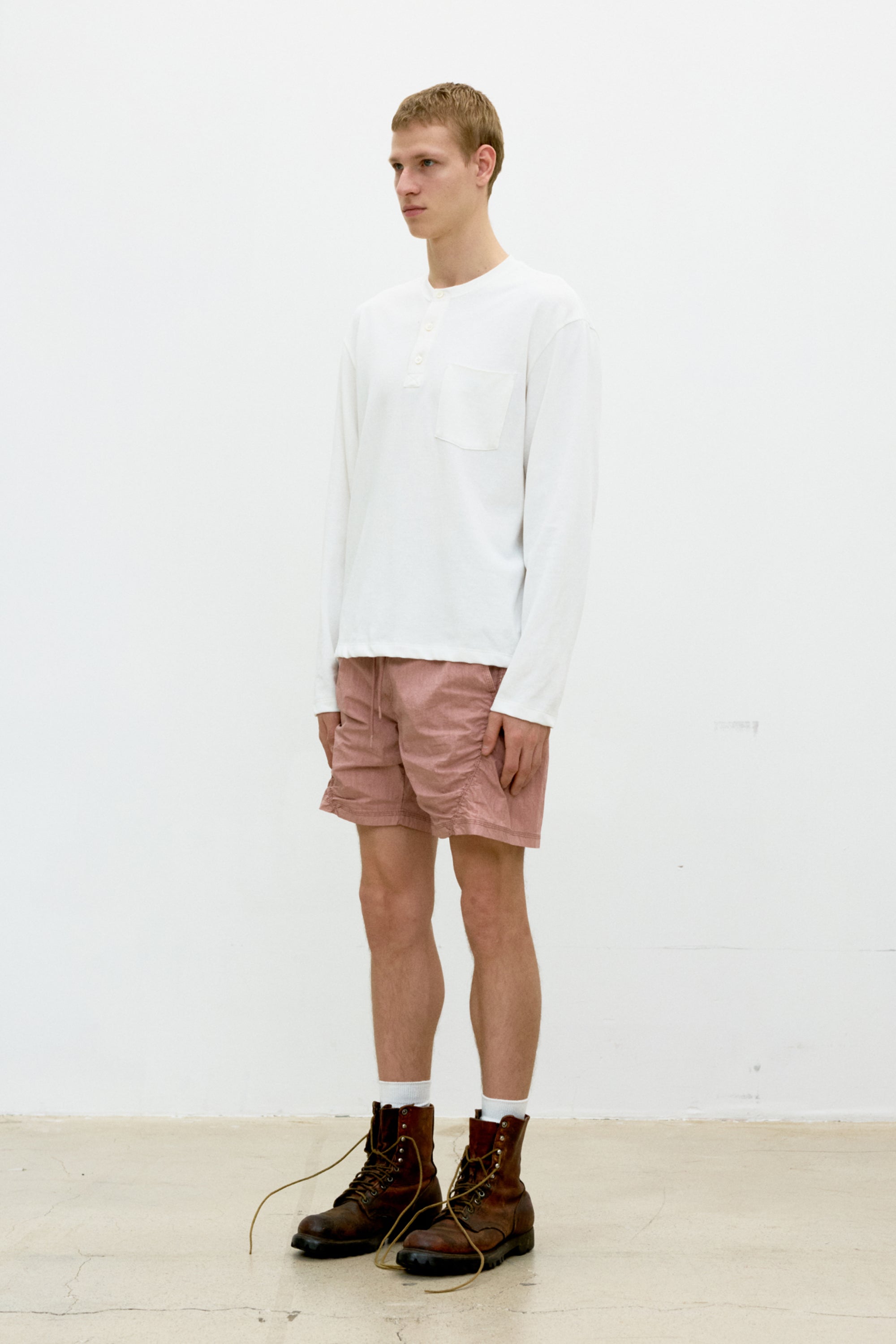 ONE-POCKET LONG SLEEVE HENLEY T-SHIRT