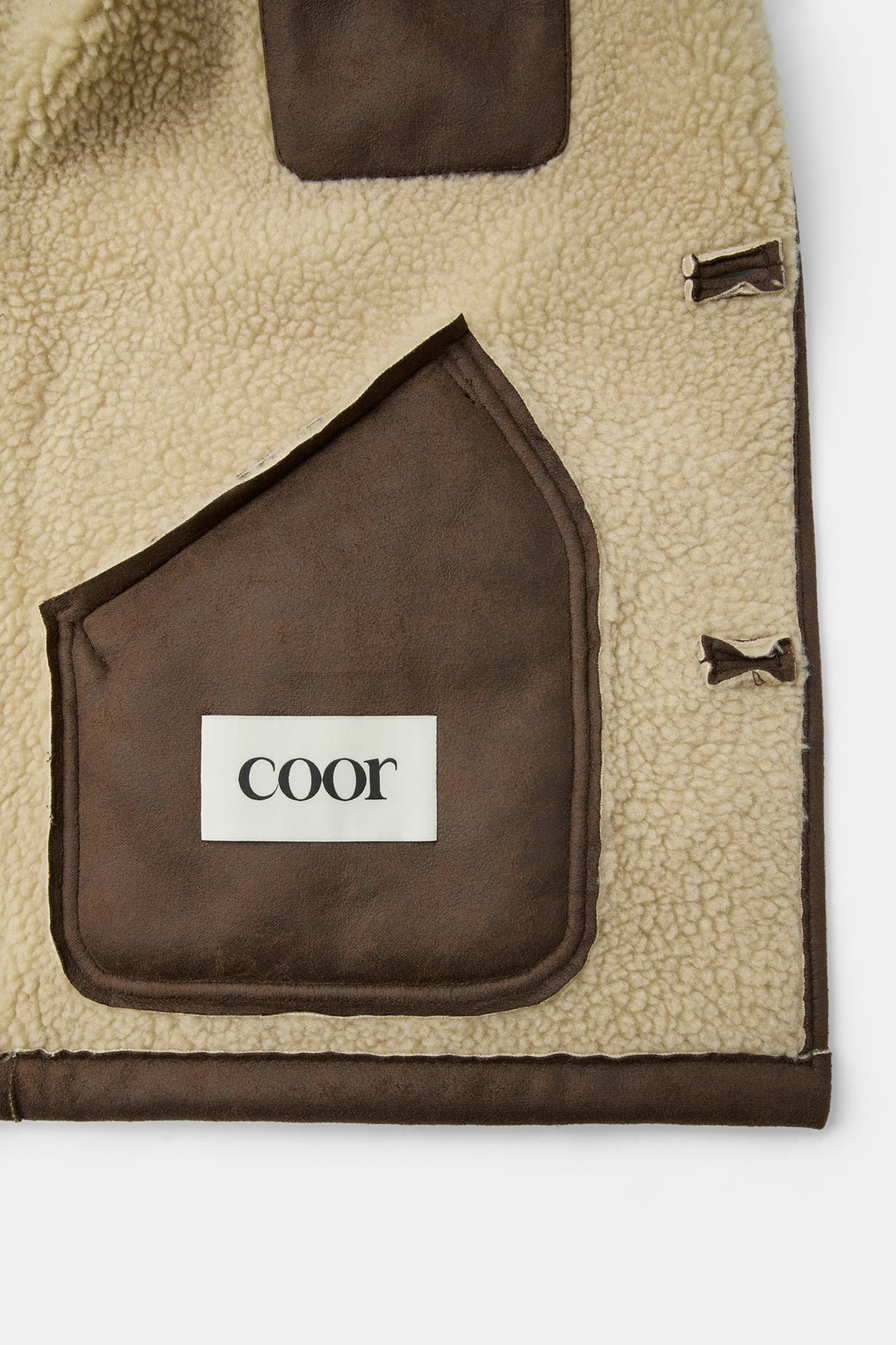 Linking binding fake shearling half coat (Brown)