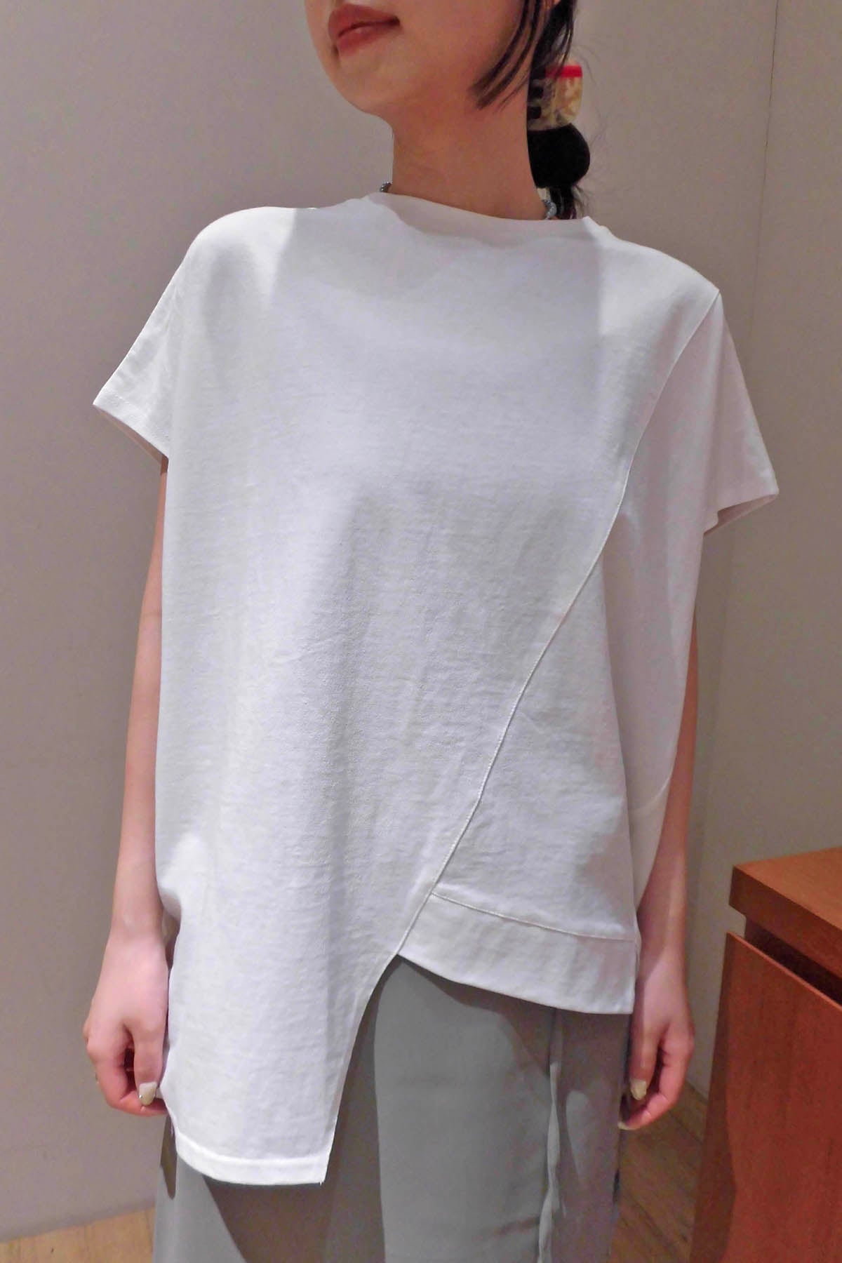 Back Slit Tee