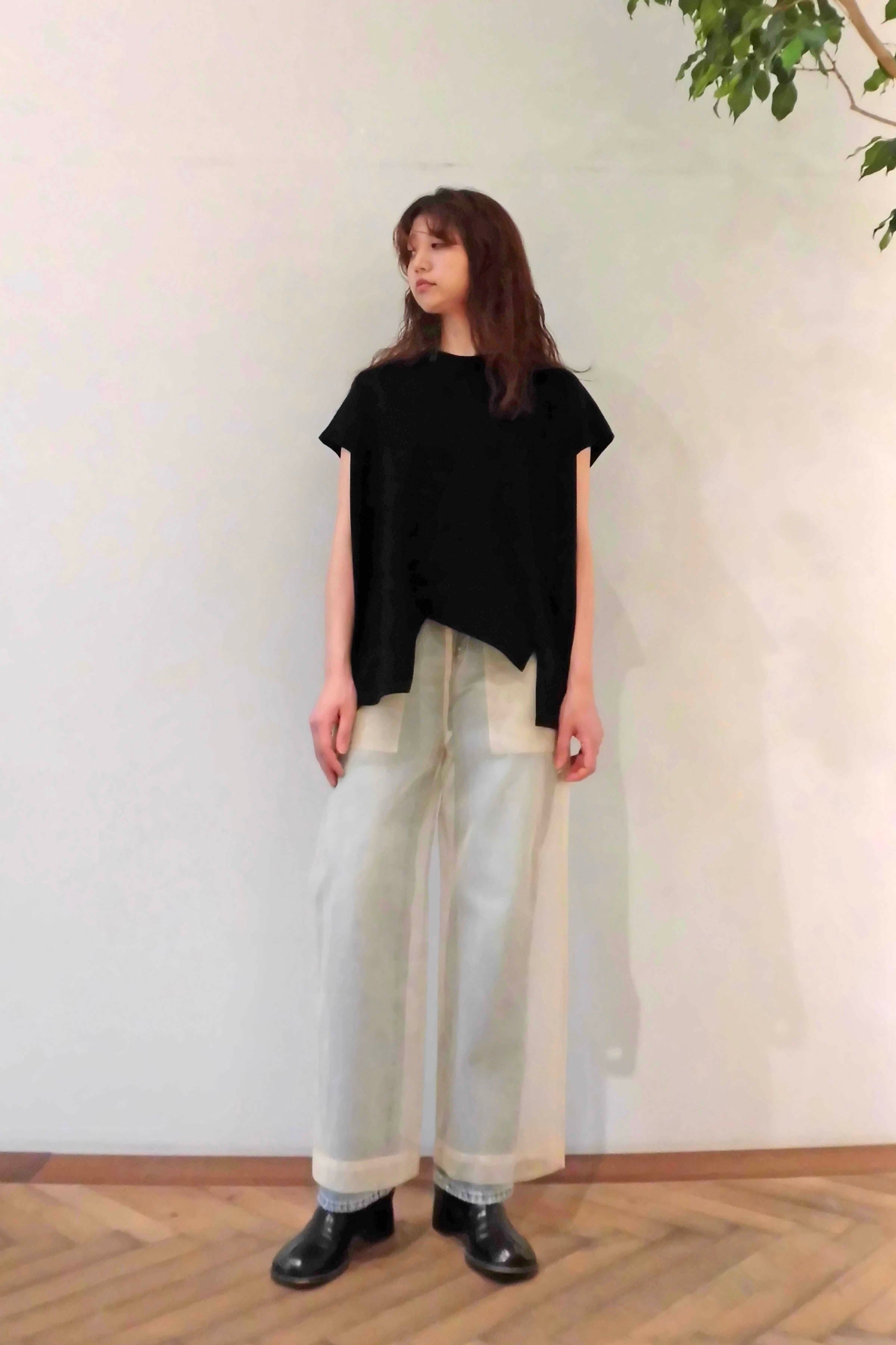 Back Slit Tee