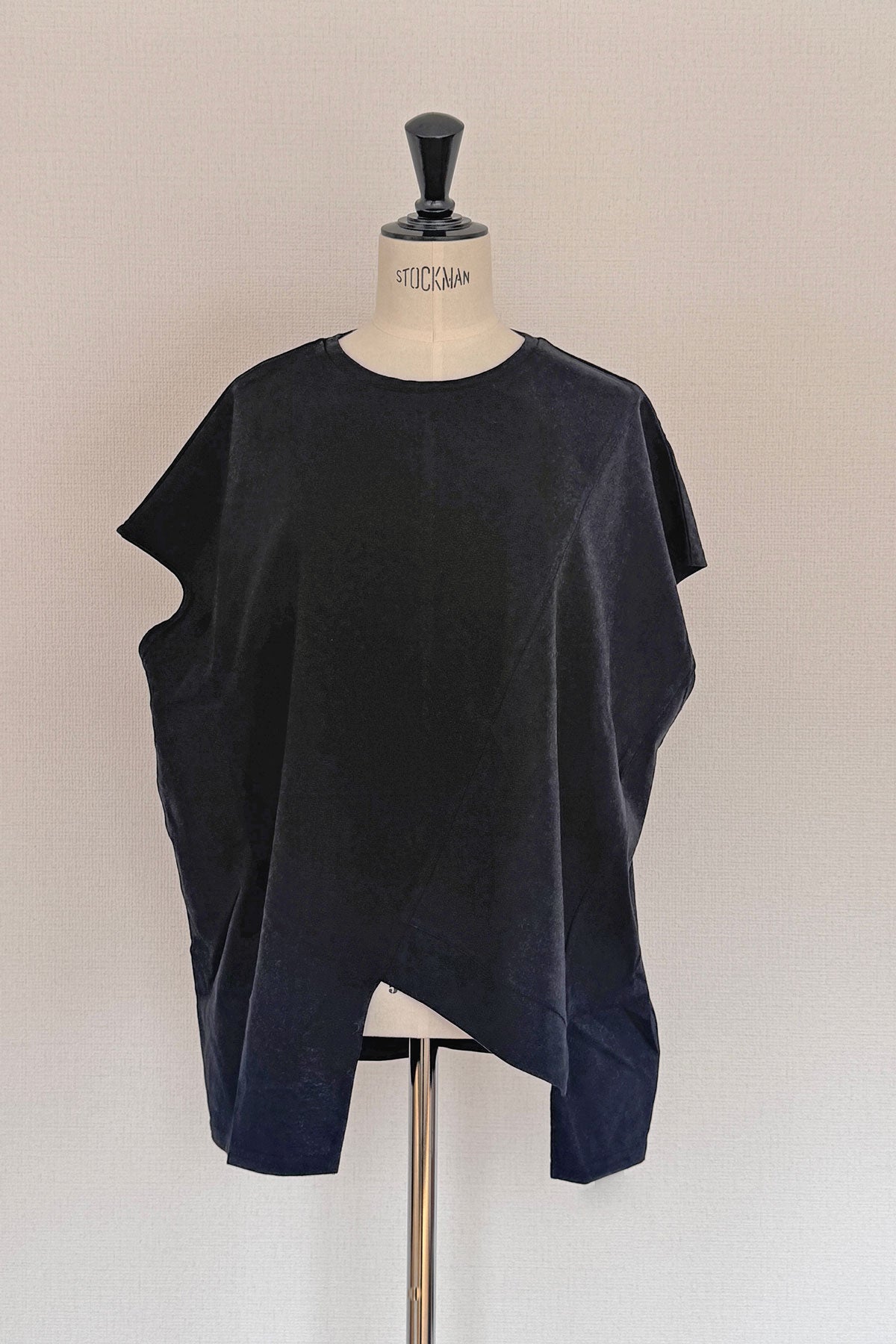 Back Slit Tee