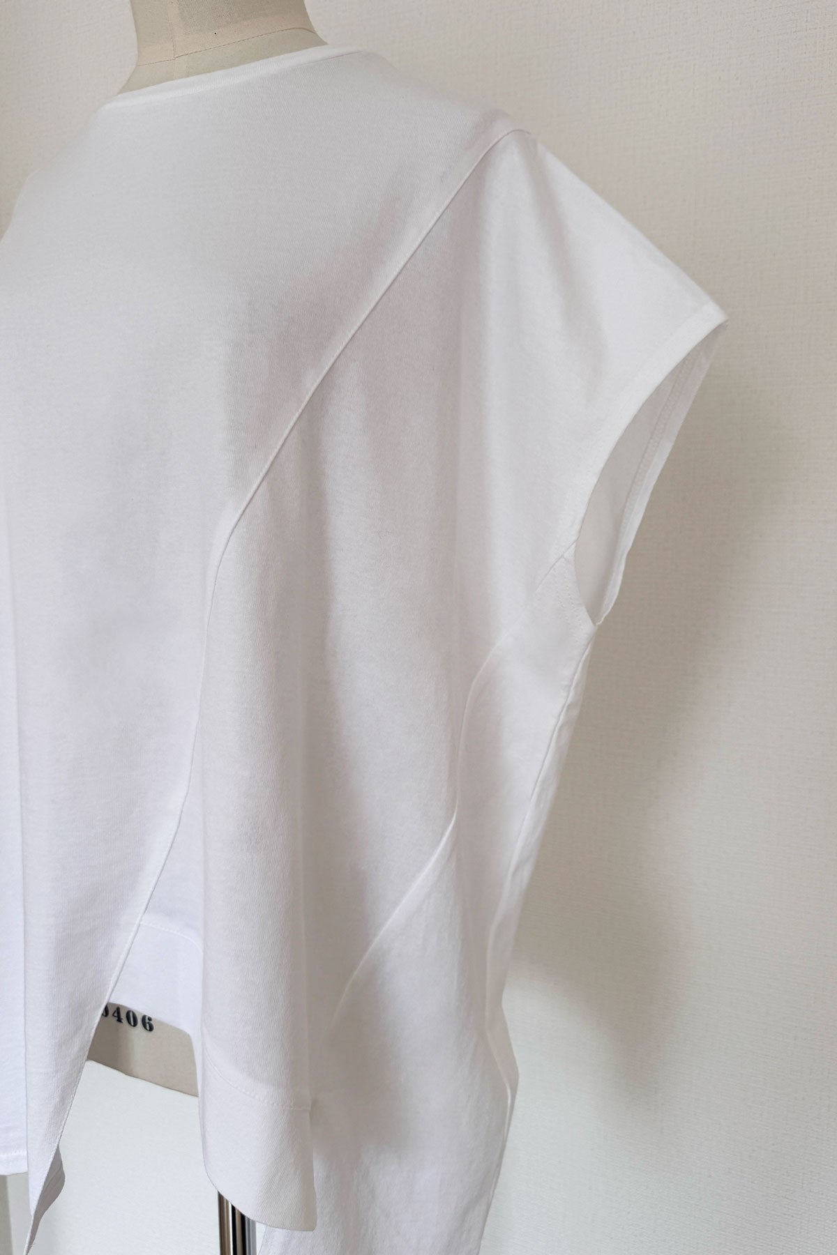 Back Slit Tee
