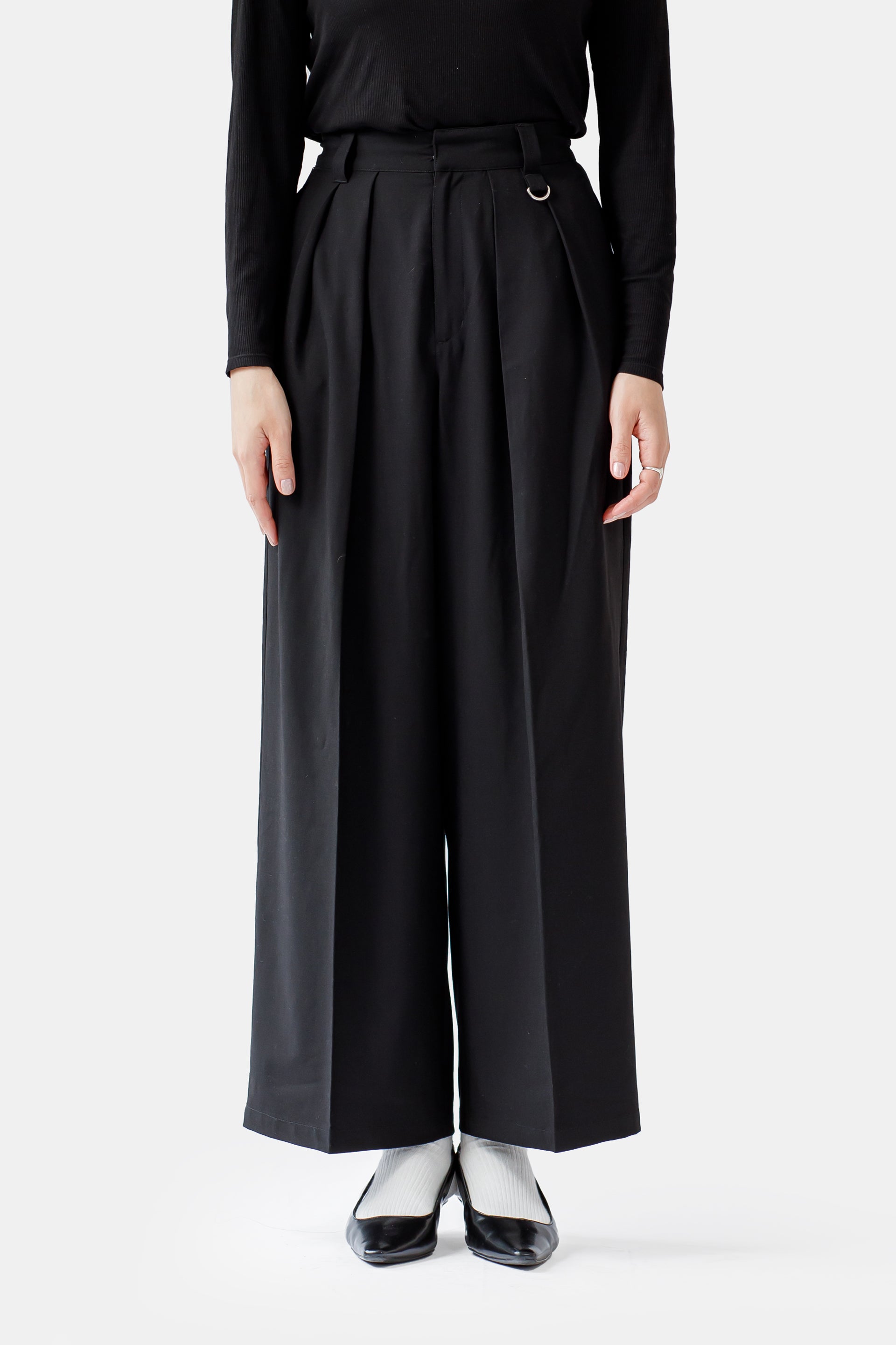 Tuck Wide Pants