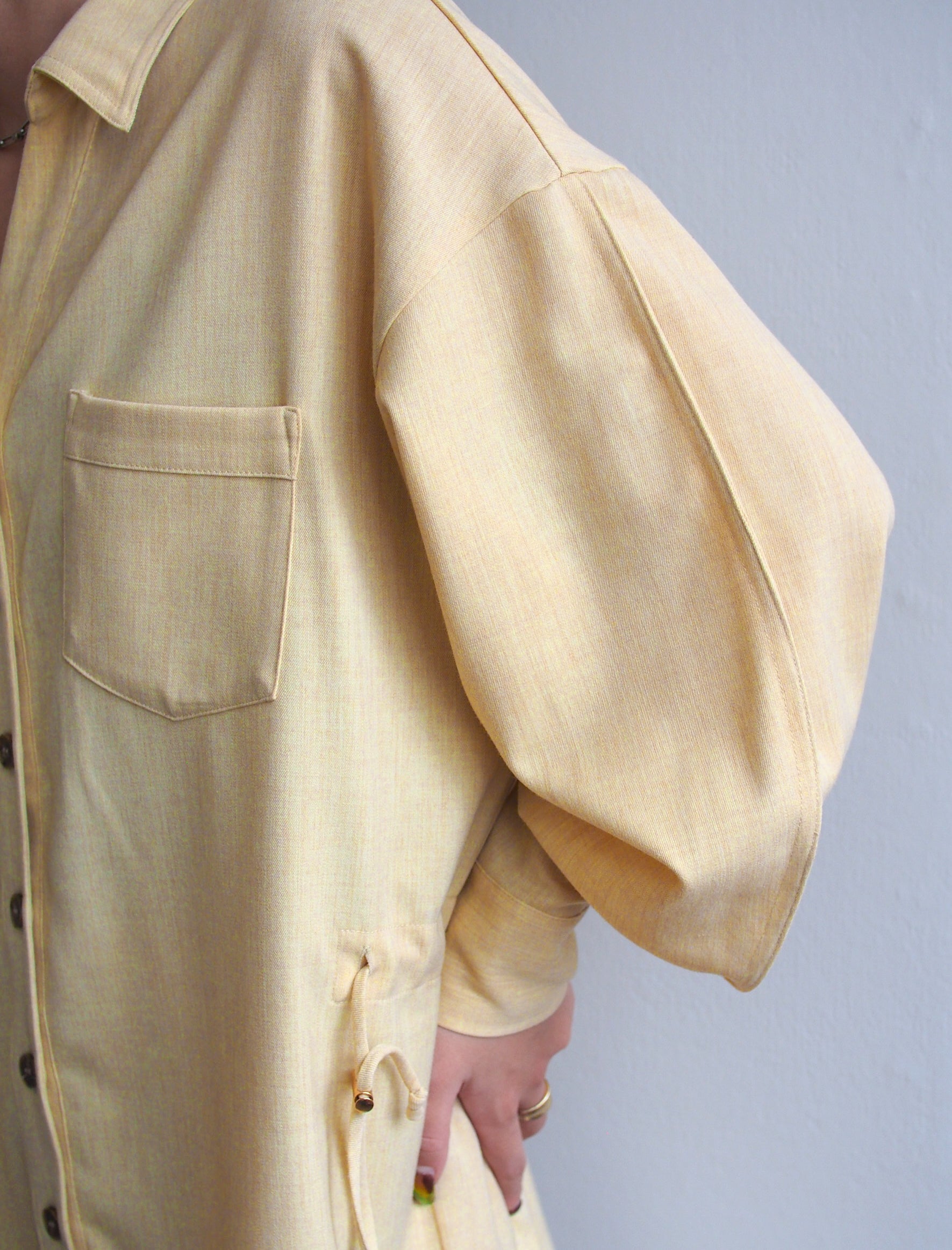 Drost Curve Sleeve Shirt / L.YELLOW / 158cm