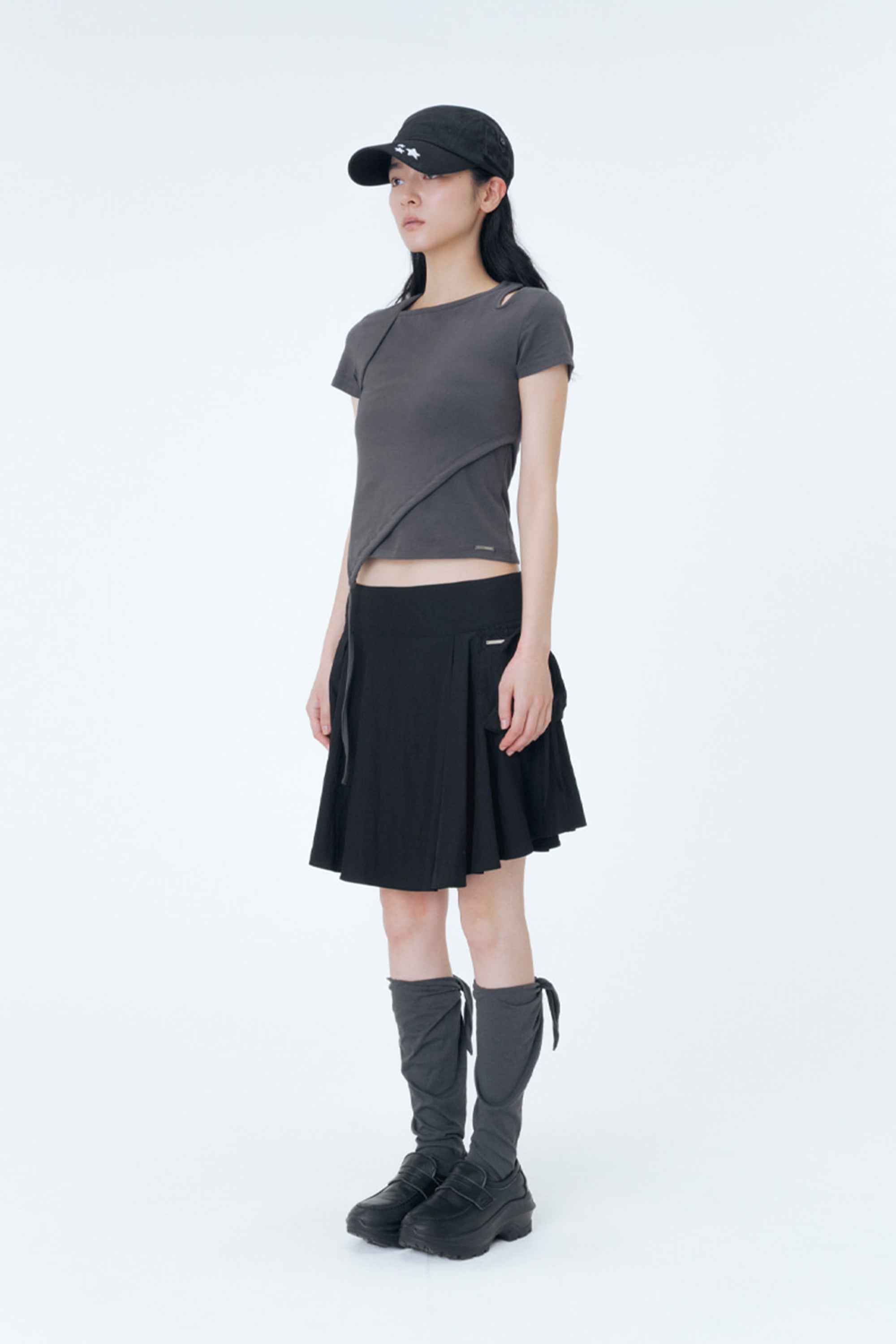 Cutout shirring layered short sleeve