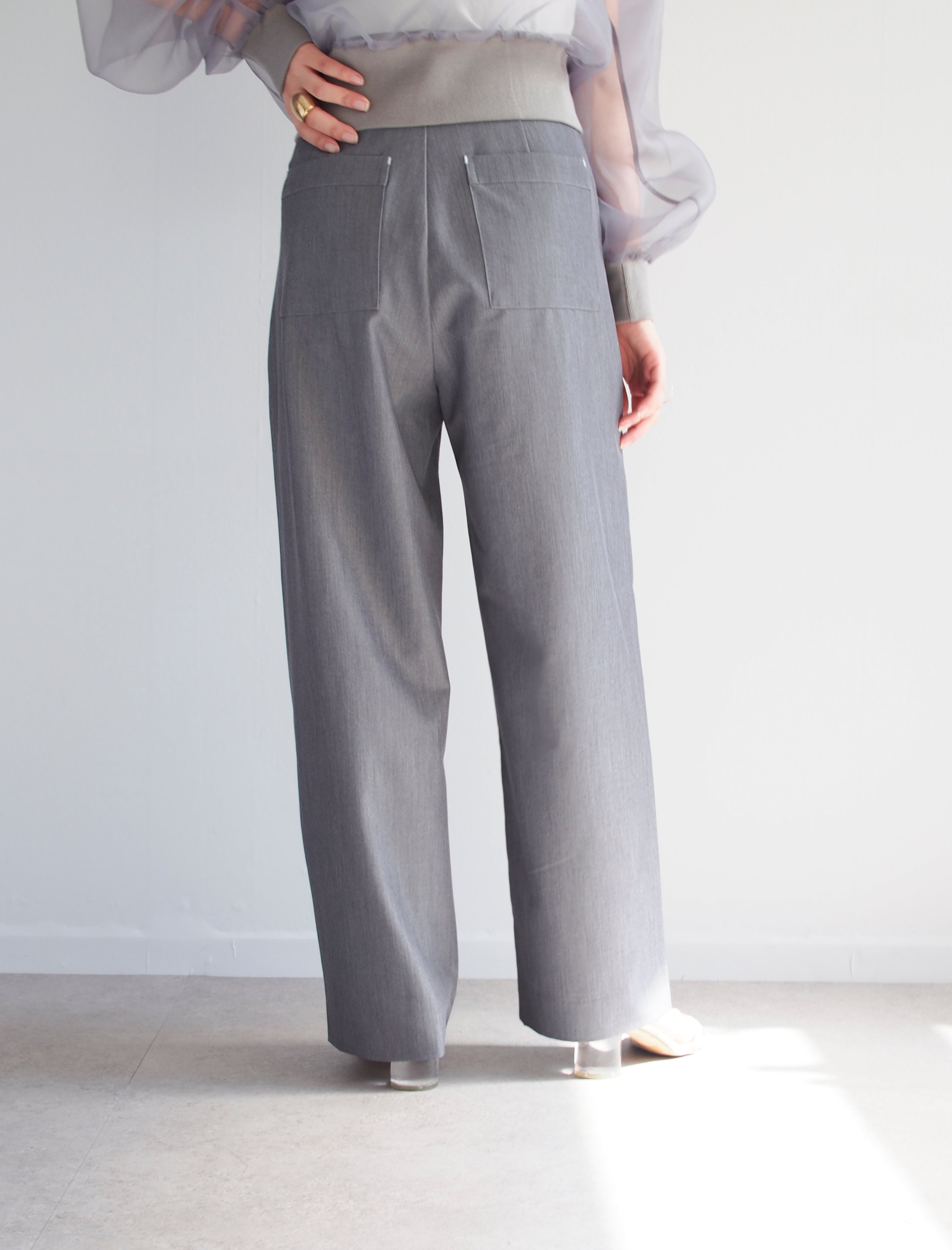 Stitch Tuck Pants / GRAY / S / 158cm