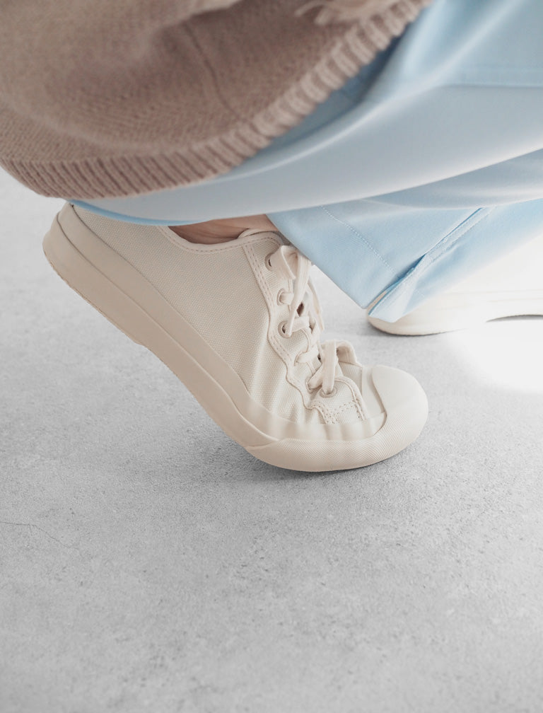 〔Studio Nicholson〕"MERINO" Vulcanized Sole Canvas Shoe / CREAM